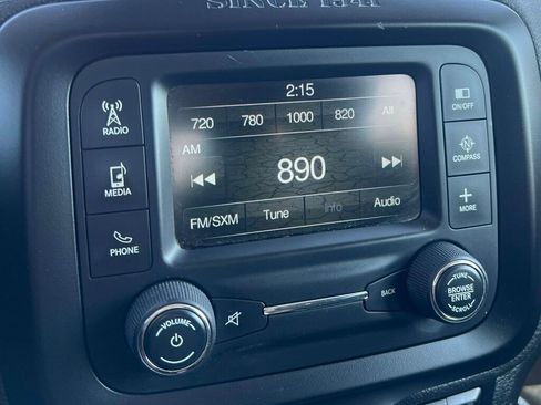 Used 2015 Jeep Renegade Trailhawk w/ Cold Weather Group image 16