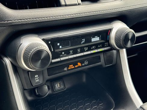 Certified 2023 Toyota RAV4 LE image 31