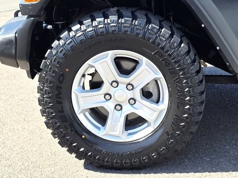 Certified 2023 Jeep Wrangler Unlimited Sport AWD/4WD image 9