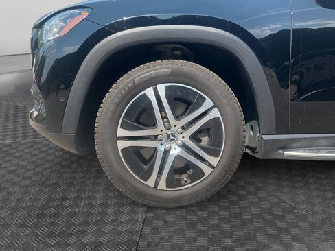 Used 2021 Mercedes-Benz GLS 450 4MATIC image 16