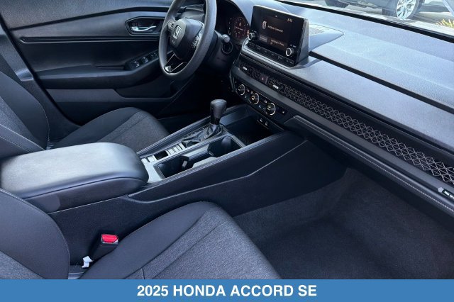 Certified 2025 Honda Accord SE image 18