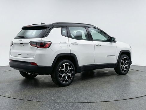 Used 2025 Jeep Compass Limited AWD/4WD image 9
