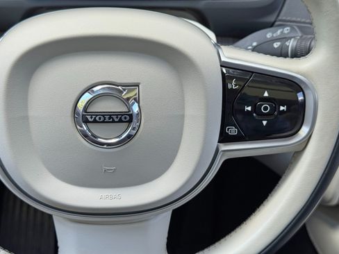 Used 2022 Volvo XC90 T8 Inscription w/ Advanced Package AWD/4WD image 21