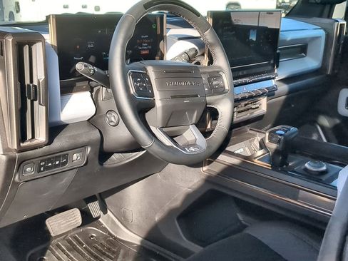 Used 2025 GMC Hummer EV 3X image 10