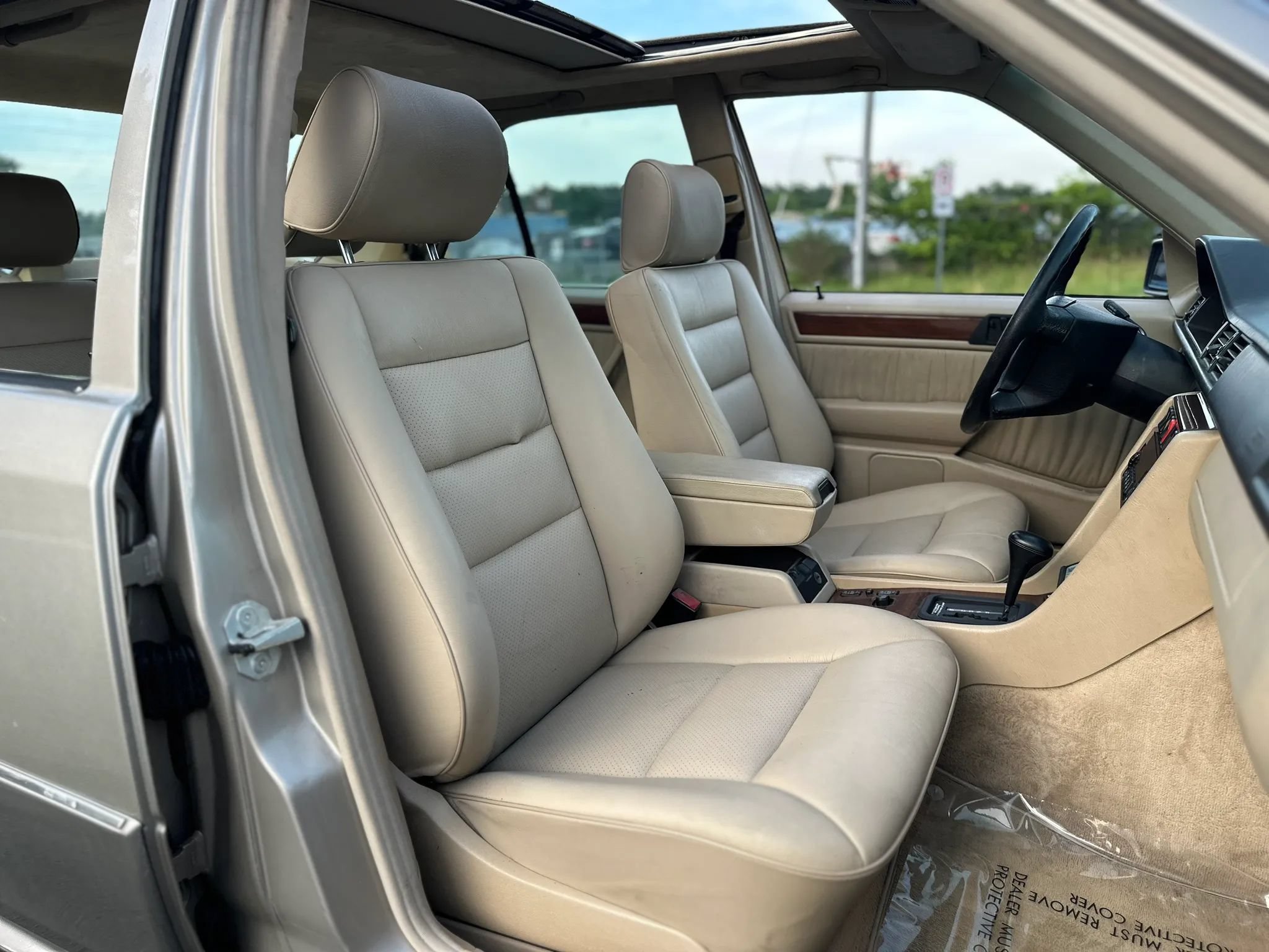 Used 1994 Mercedes-Benz E 320 Sedan image 64