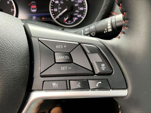 Used 2025 Nissan Sentra SR FWD image 21