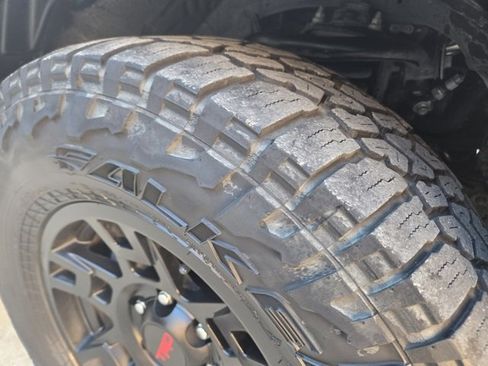 Used 2021 Toyota 4Runner SR5 Premium image 9