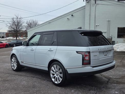 Used 2017 Land Rover Range Rover Supercharged image 4