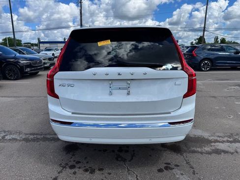 Used 2024 Volvo XC90 T8 Plus w/ Protection Package Premier AWD/4WD image 6