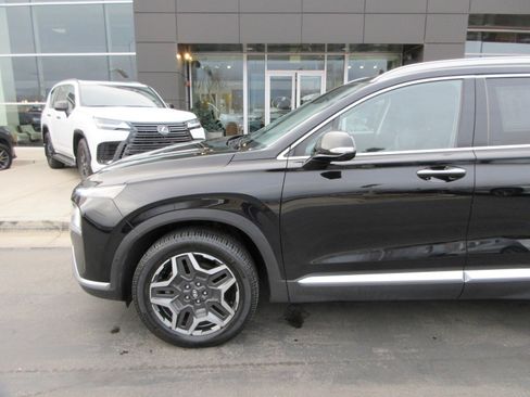 Used 2021 Hyundai Santa Fe Limited image 2
