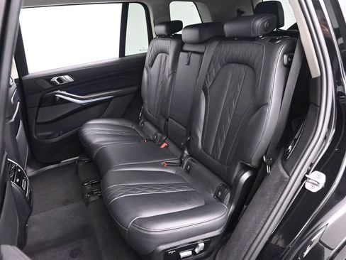 Used 2023 BMW X7 xDrive40i w/ Premium Package AWD/4WD image 14