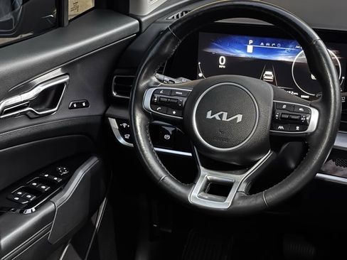 Used 2024 Kia Sportage SX image 22