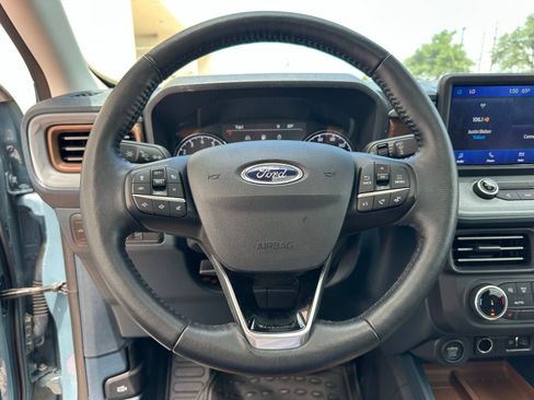 Used 2022 Ford Maverick Lariat w/ Lariat Luxury Package FWD image 6