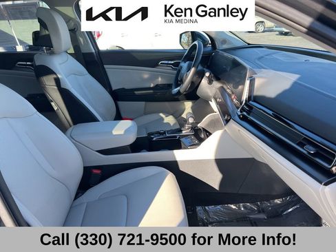 Certified 2025 Kia Sportage EX w/ Premium Package image 61