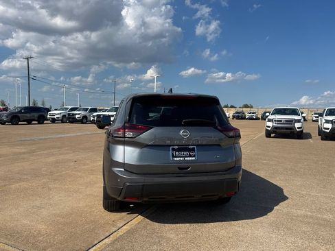 Certified 2026 Nissan Rogue S AWD/4WD image 19