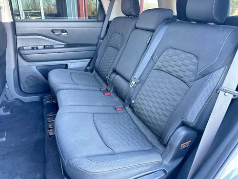 Used 2022 Nissan Pathfinder SV FWD image 23