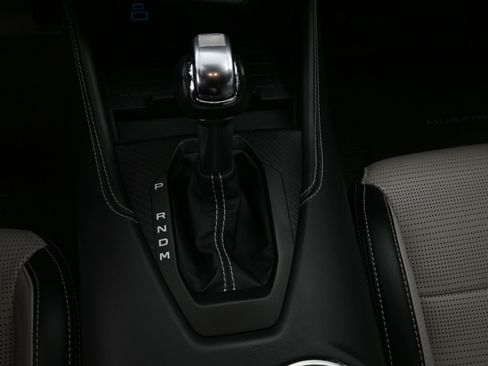 Used 2024 Ford Mustang GT Premium image 19