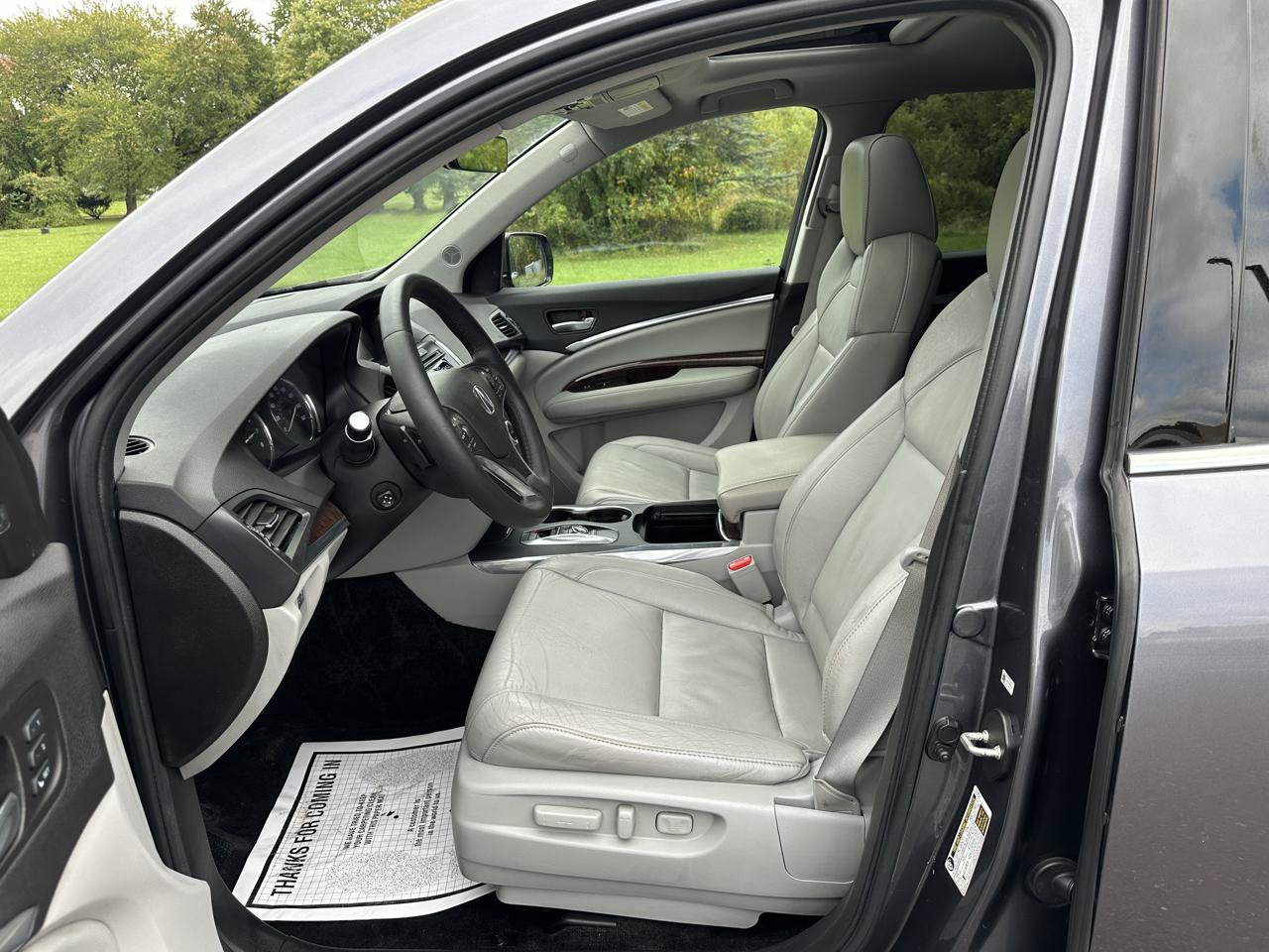 Used 2017 Acura MDX w/ Technology Package AWD/4WD image 12