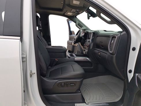 Used 2021 Chevrolet Silverado 3500 LTZ w/ LTZ Texas Edition image 15