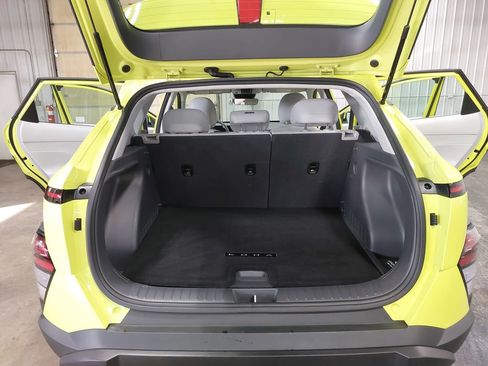 Certified 2024 Hyundai Kona SE image 12