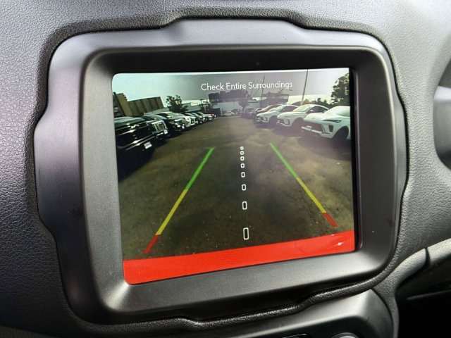 Used 2022 Jeep Renegade Sport w/ Sport Appearance Group FWD image 21