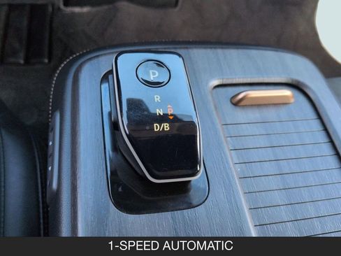 Used 2023 Nissan Ariya AWD image 16