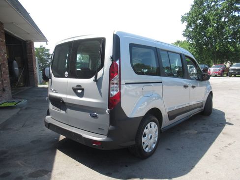Used 2023 Ford Transit Connect XL FWD image 9
