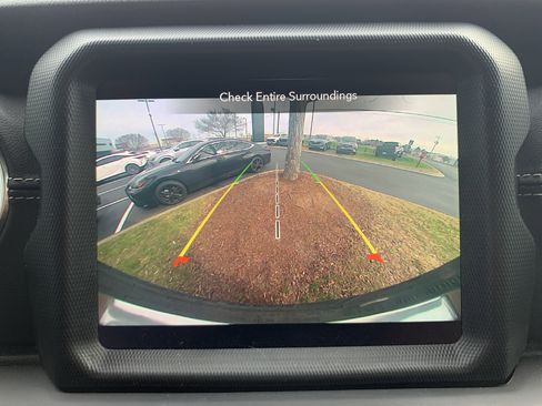 Used 2022 Jeep Wrangler Unlimited Sahara w/ LED Lighting Group image 25