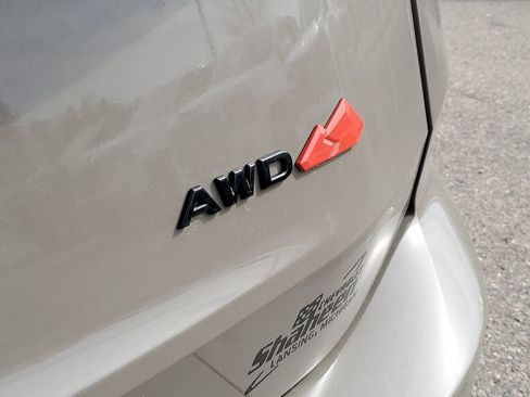 Used 2025 Nissan Rogue SV image 35