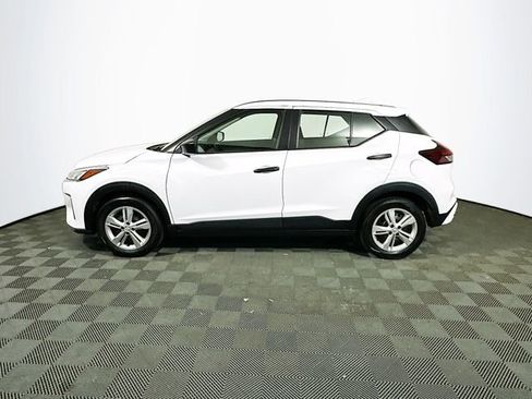 Used 2024 Nissan Kicks S image 5