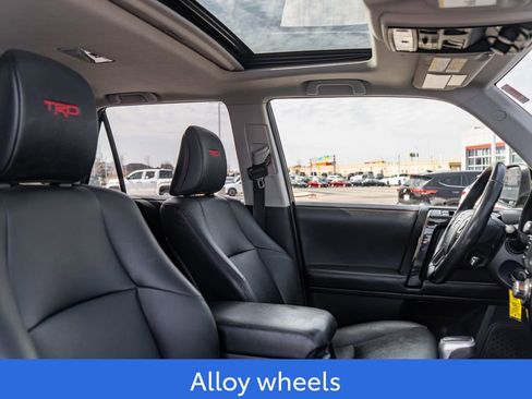 Used 2018 Toyota 4Runner TRD Off-Road Premium image 12