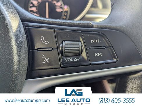 Used 2019 Alfa Romeo Stelvio Ti w/ Nero Edizione image 28