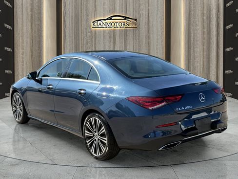 Used 2022 Mercedes-Benz CLA 250 image 4