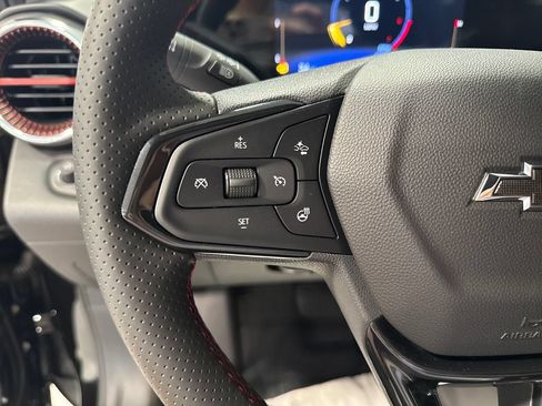 New 2026 Chevrolet Trax RS w/ Sunroof Package FWD image 5