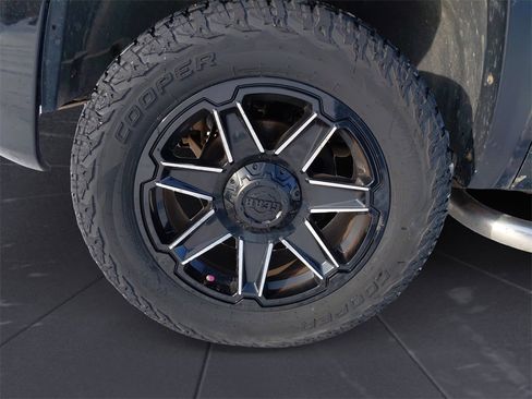 Used 2011 Chevrolet Silverado 1500 LT w/ All-Star Edition image 14