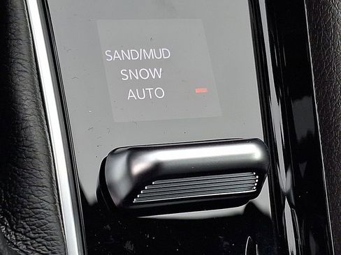 New 2026 Jeep Compass Limited image 16