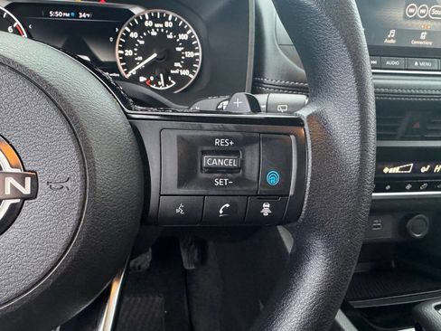 Used 2023 Nissan Rogue SV image 19