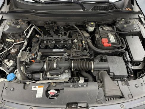 Used 2018 Honda Accord Sport image 14