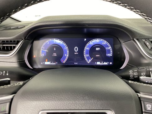 New 2025 Jeep Grand Cherokee Laredo w/ Luxury Tech Group I image 19