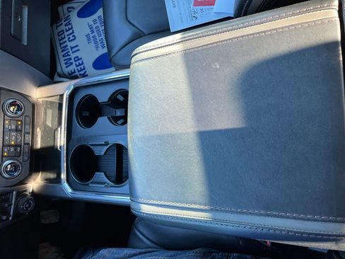 Used 2020 Ford F250 Platinum w/ FX4 Off-Road Package image 37