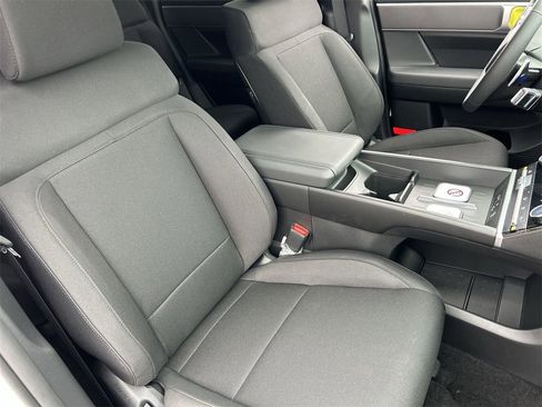 New 2026 Hyundai Santa Fe SE image 10