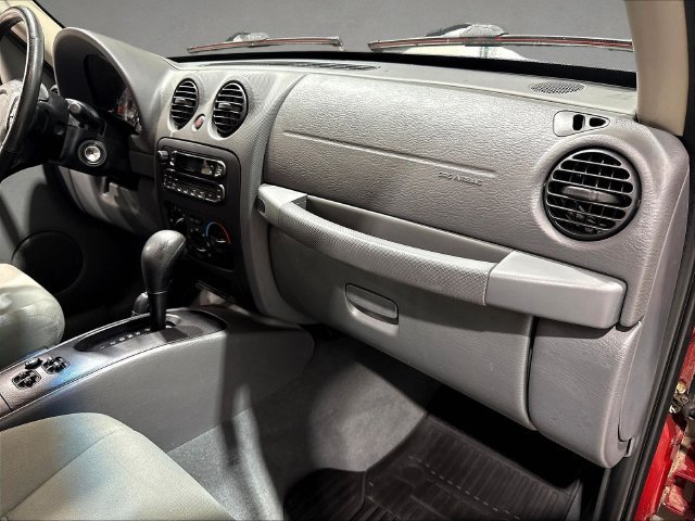 Used 2007 Jeep Liberty Sport AWD/4WD image 29