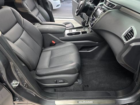 Used 2024 Nissan Murano SL image 24