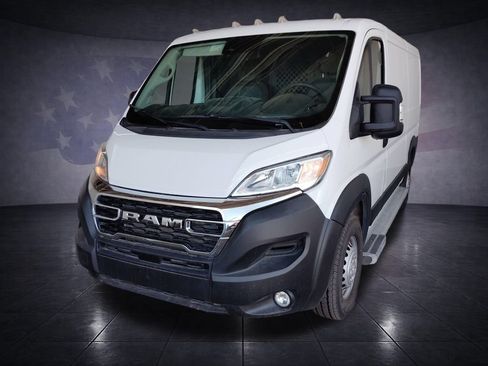 Used 2025 RAM ProMaster 2500 w/ U-Haul Equipment Group FWD image 38
