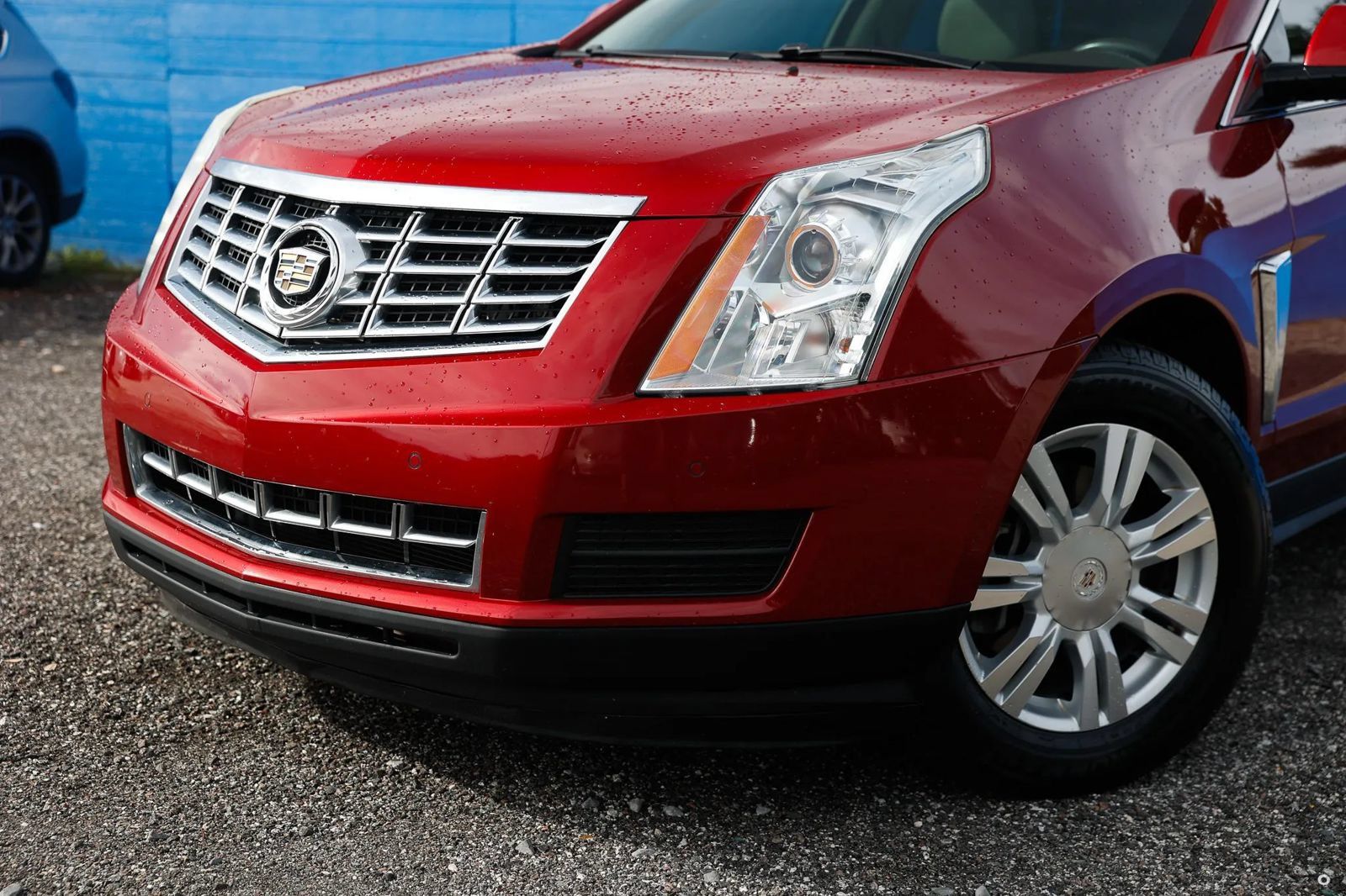 Used 2016 Cadillac SRX Luxury w/ Driver Awareness Package FWD image 18