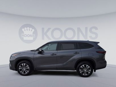 Used 2024 Toyota Highlander LE