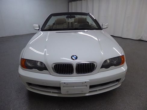 Used 2000 BMW 323ci Convertible image 2