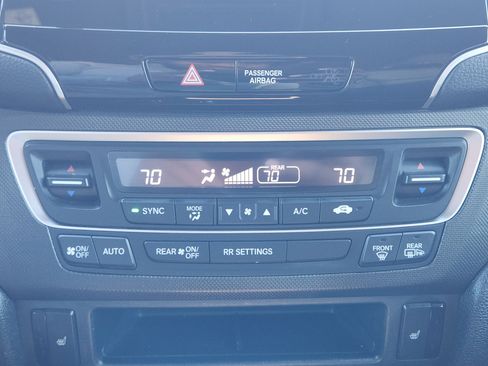 Used 2022 Honda Passport TrailSport image 19