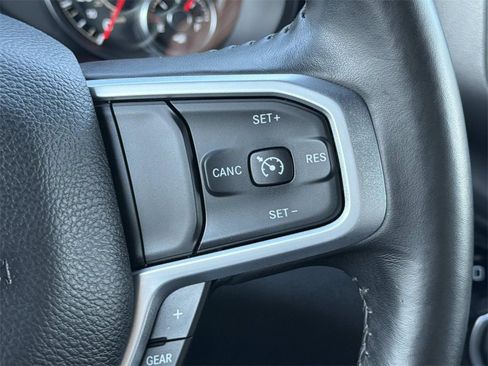 Used 2024 RAM 2500 Big Horn w/ Sport Appearance Package image 24