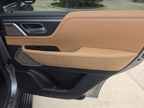 Used 2025 INFINITI QX80 Sensory AWD/4WD image 30